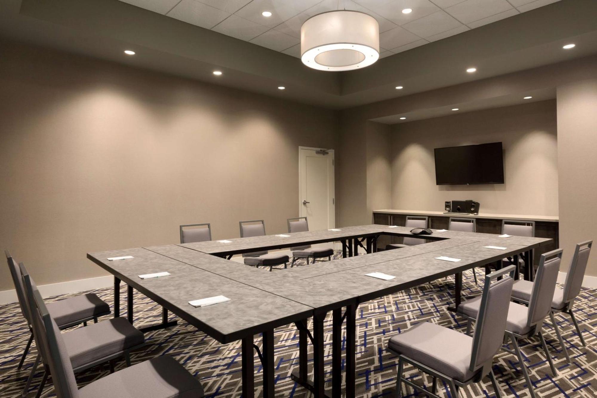 Embassy Suites By Hilton Kansas City Olathe Εξωτερικό φωτογραφία