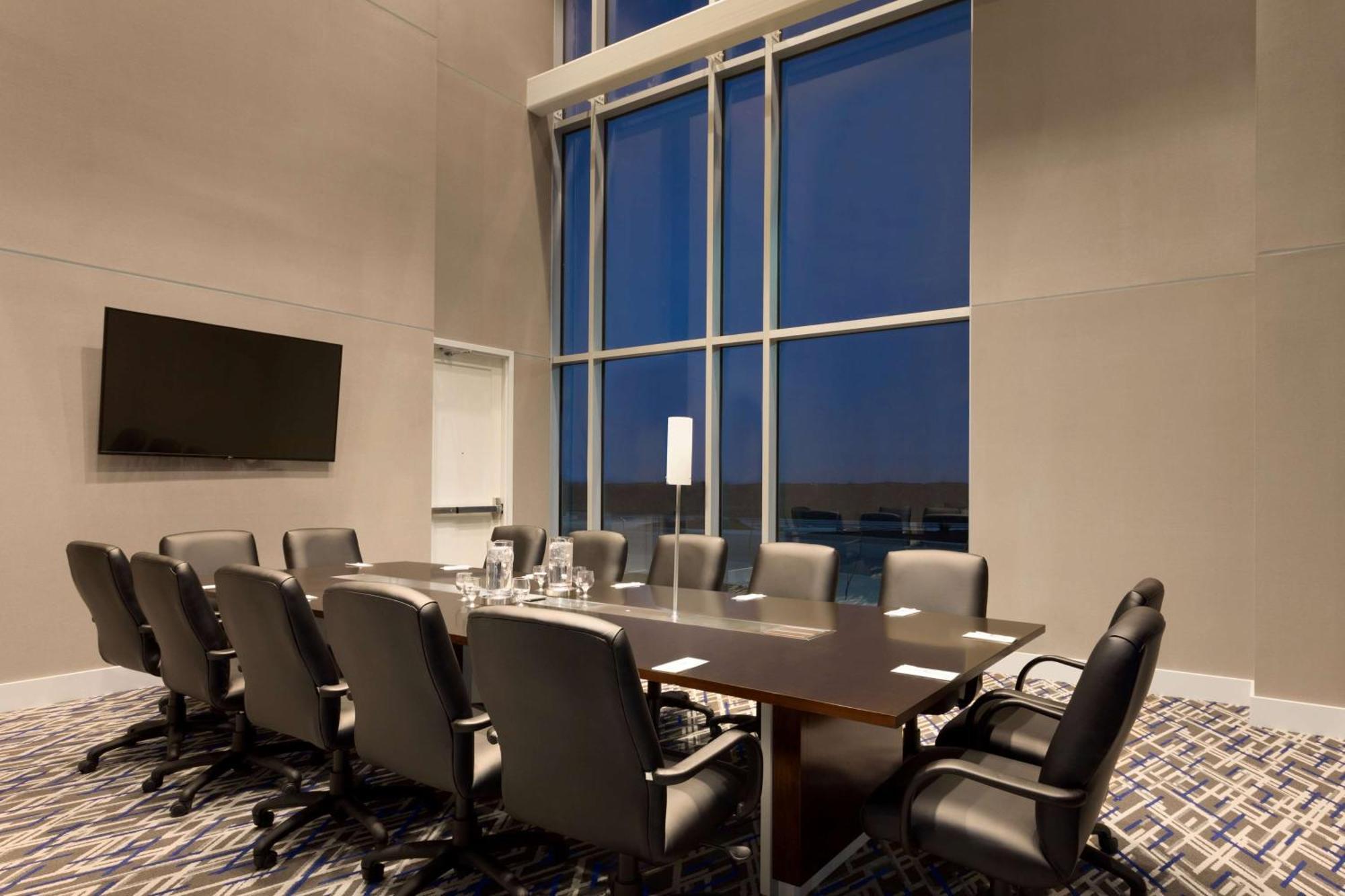Embassy Suites By Hilton Kansas City Olathe Εξωτερικό φωτογραφία